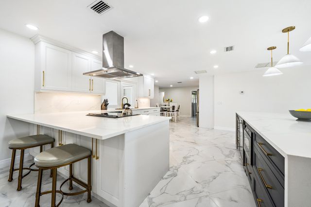 8422 SE Royal Street, Hobe Sound, FL 33455