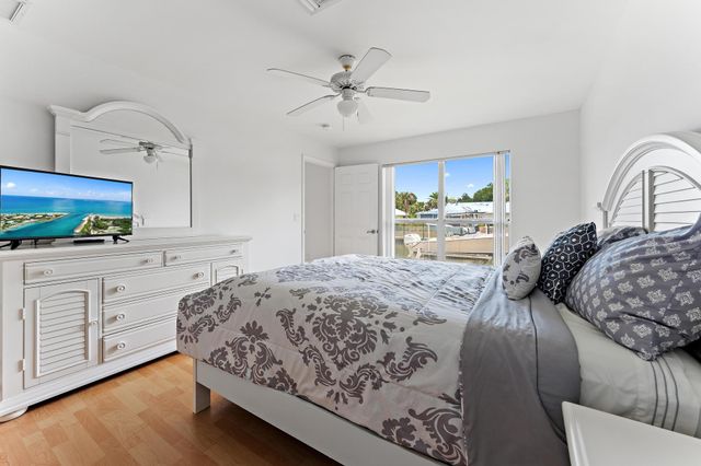 8422 SE Royal Street, Hobe Sound, FL 33455