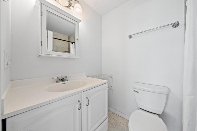8422 SE Royal Street, Hobe Sound, FL 33455