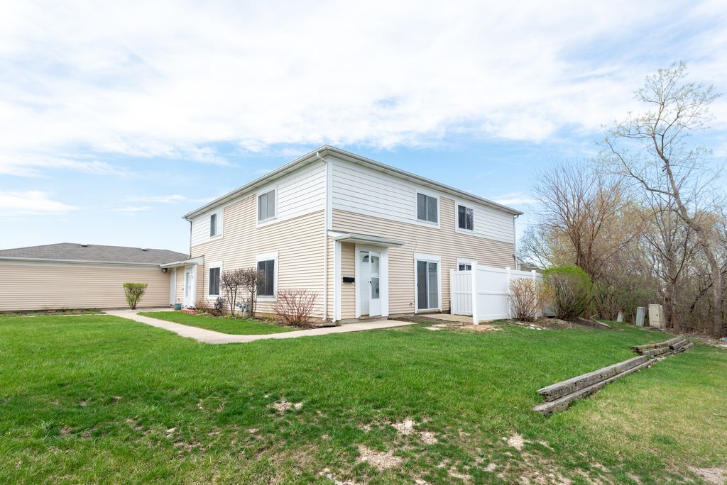 1673 Cornell Drive 1673, Hoffman Estates, IL 60169