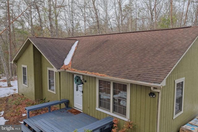 323 PALMER RD, Basye, VA 22810