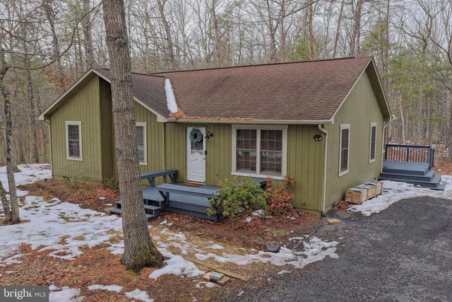 323 PALMER RD, Basye, VA 22810