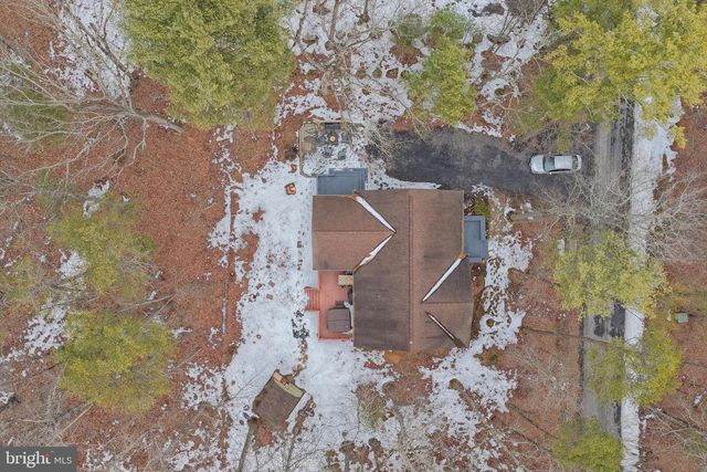 323 PALMER RD, Basye, VA 22810