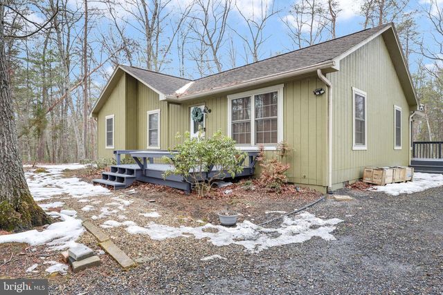 323 PALMER RD, Basye, VA 22810