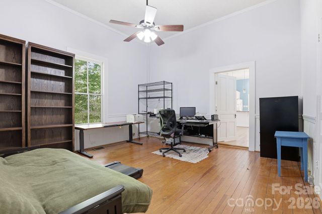 463 W Center Avenue, Mooresville, NC 28115