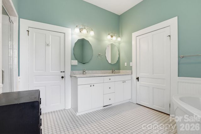 463 W Center Avenue, Mooresville, NC 28115