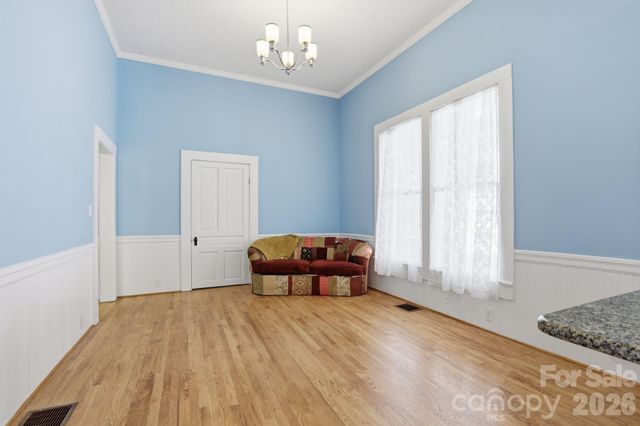 463 W Center Avenue, Mooresville, NC 28115