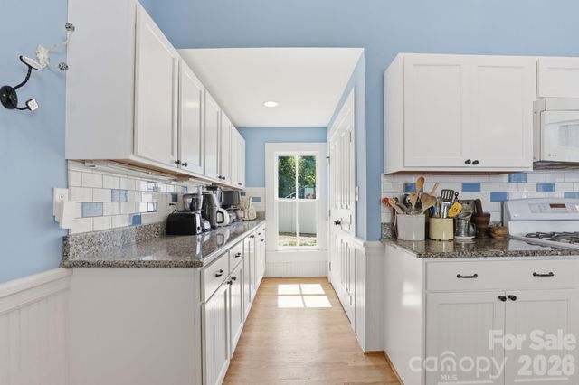 463 W Center Avenue, Mooresville, NC 28115