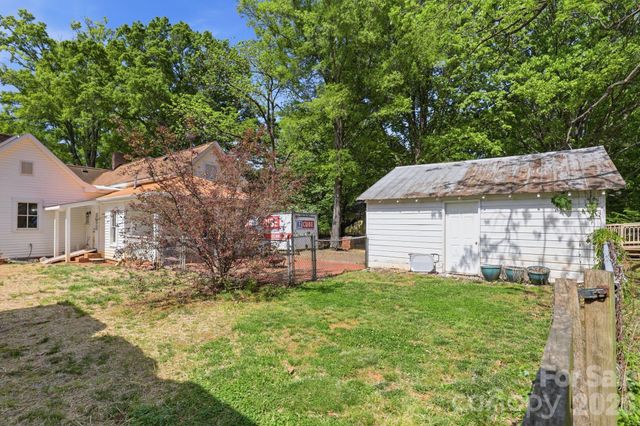 463 W Center Avenue, Mooresville, NC 28115