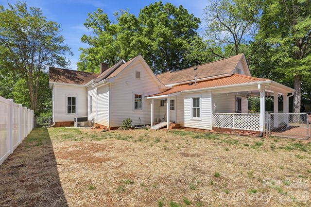 463 W Center Avenue, Mooresville, NC 28115