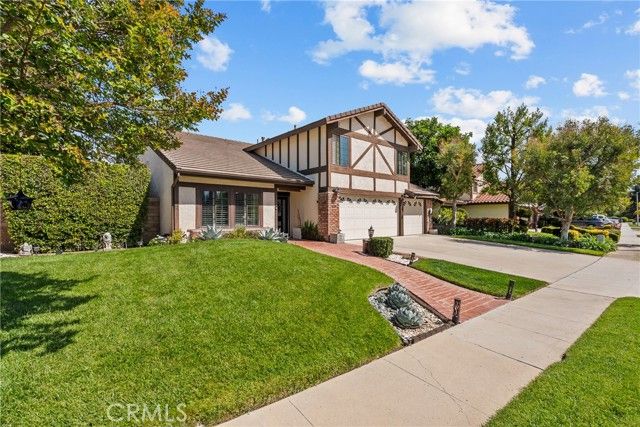 2704 Lemon Dr, Simi Valley, CA 93063
