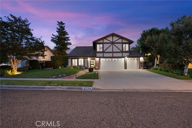 2704 Lemon Dr, Simi Valley, CA 93063