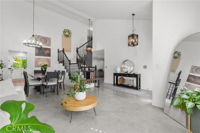 2704 Lemon Dr, Simi Valley, CA 93063