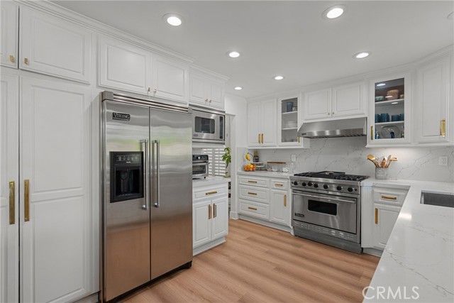 2704 Lemon Dr, Simi Valley, CA 93063