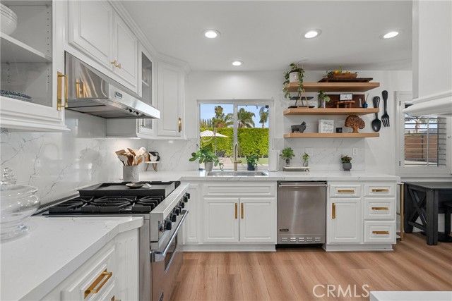 2704 Lemon Dr, Simi Valley, CA 93063