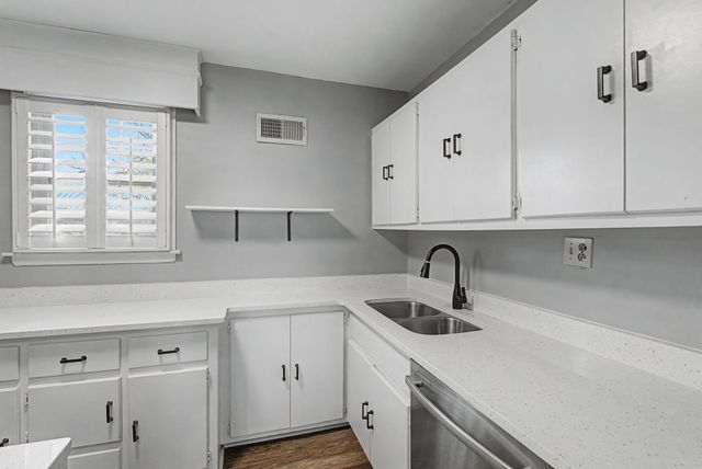 3310 Long Blvd Apt B8, Nashville, TN 37203
