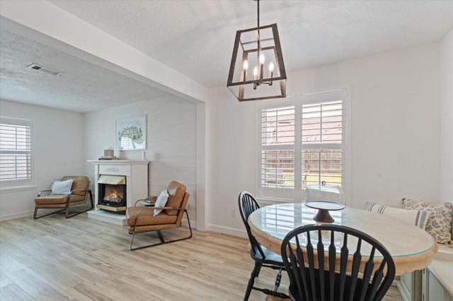 110 Dozent Lane, Baytown, TX 77521