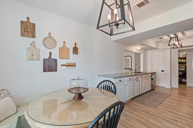 110 Dozent Lane, Baytown, TX 77521