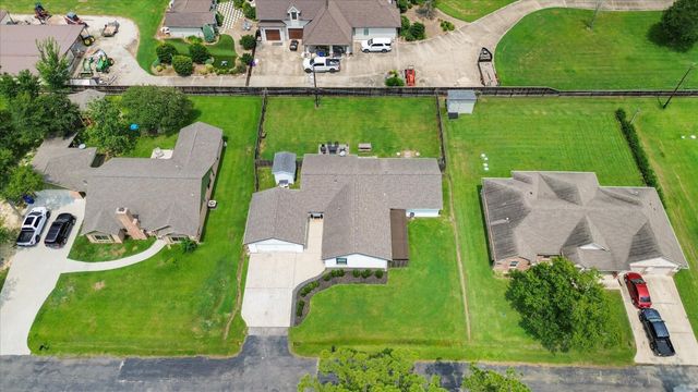 110 Dozent Lane, Baytown, TX 77521