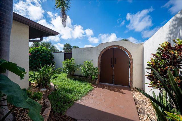 13510 AVISTA DRIVE, Tampa, FL 33624