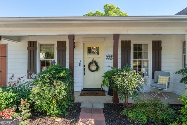 185 N Hampton Drive, Fayetteville, GA 30215
