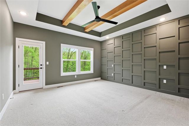 13446 Terrace Park Drive, Parkville, MO 64152