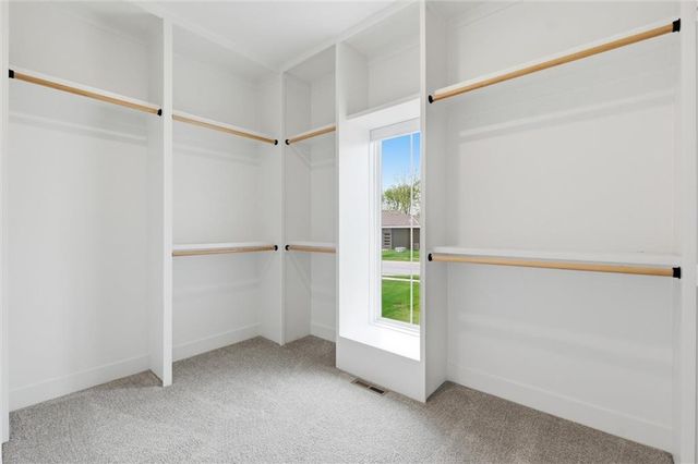 13446 Terrace Park Drive, Parkville, MO 64152