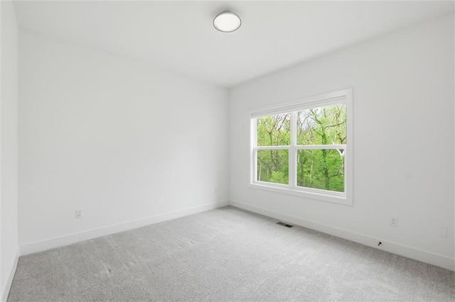 13446 Terrace Park Drive, Parkville, MO 64152