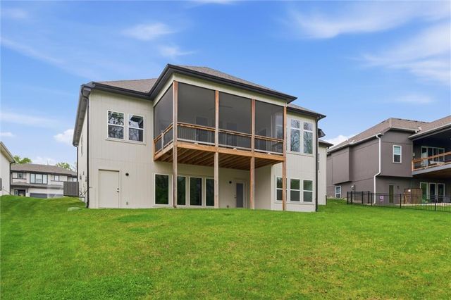 13446 Terrace Park Drive, Parkville, MO 64152
