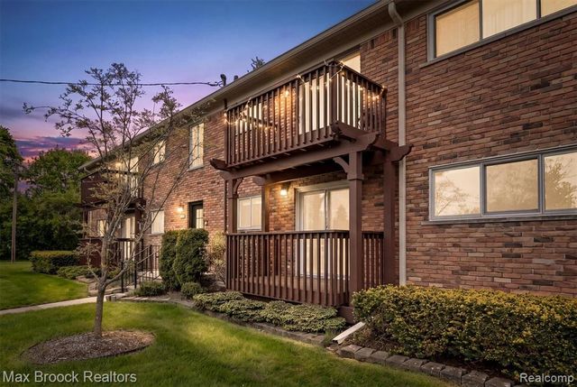 42266 Woodward Avenue A 1, Bloomfield Hills, MI 48304