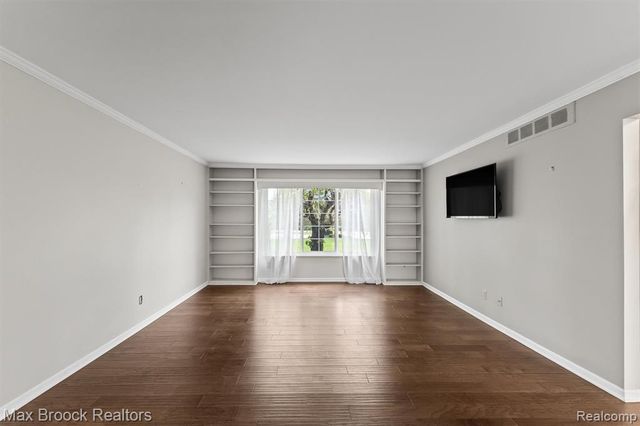 42266 Woodward Avenue A 1, Bloomfield Hills, MI 48304
