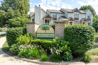 1645 Apple Tree Lane, West Chicago, IL 60185
