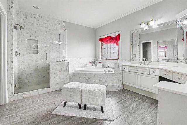 1033 Spalding Club Court, Atlanta, GA 30338