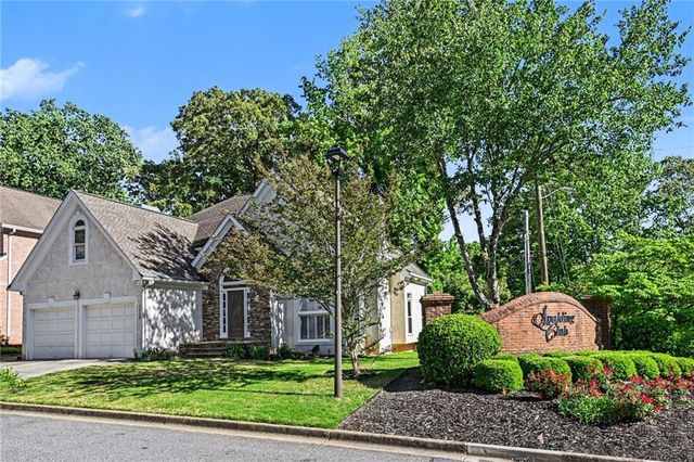 1033 Spalding Club Court, Atlanta, GA 30338
