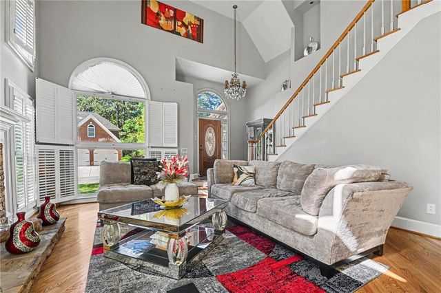 1033 Spalding Club Court, Atlanta, GA 30338