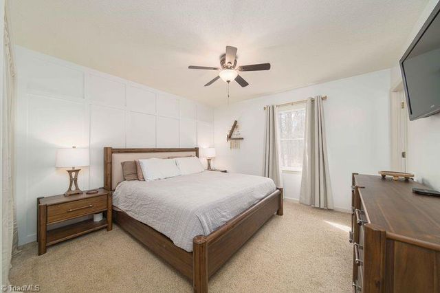 6148 Brinkley Park Drive, Belews Creek, NC 27009