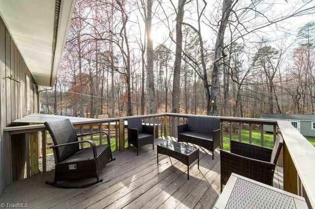 6148 Brinkley Park Drive, Belews Creek, NC 27009