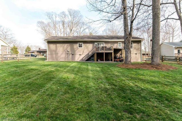 6148 Brinkley Park Drive, Belews Creek, NC 27009