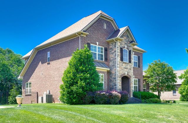 1241 Plumeria Pl, Nolensville, TN 37135
