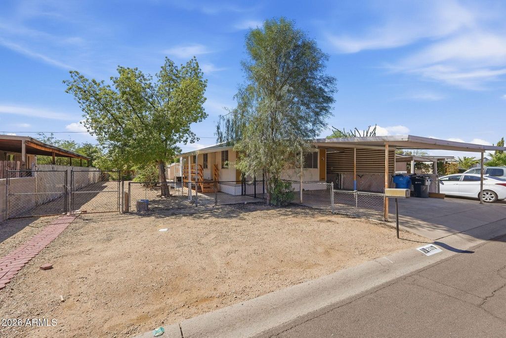 2007 E MICHIGAN Avenue, Phoenix, AZ 85022 — photo 3