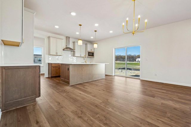 447 Sandstone STREET, Slinger, WI 53086