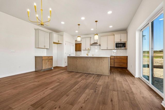 447 Sandstone STREET, Slinger, WI 53086