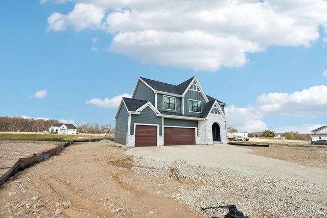 447 Sandstone STREET, Slinger, WI 53086