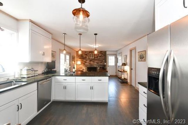 23 Painter Hill Road, Roxbury, CT 06783