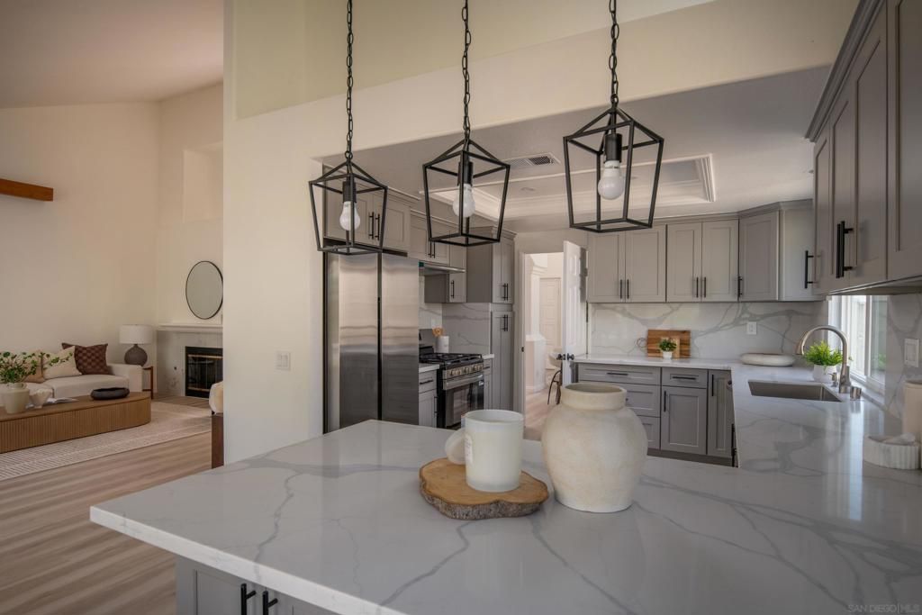 4008 Via de la Paz, Oceanside, CA 92057 — photo 3