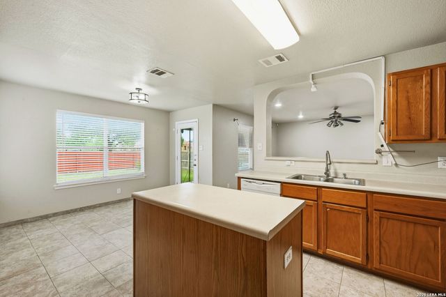 10603 Appaloosa Bay, San Antonio, TX 78254