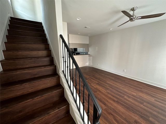 2626 Holly Hall Street 102, Houston, TX 77054