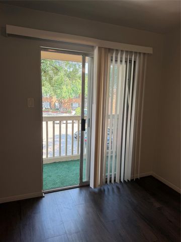 2626 Holly Hall Street 102, Houston, TX 77054