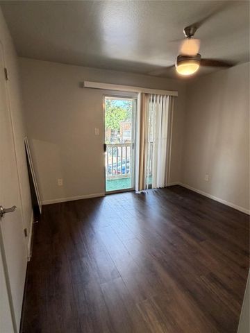 2626 Holly Hall Street 102, Houston, TX 77054