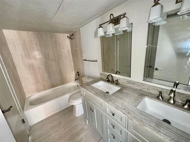 2626 Holly Hall Street 102, Houston, TX 77054